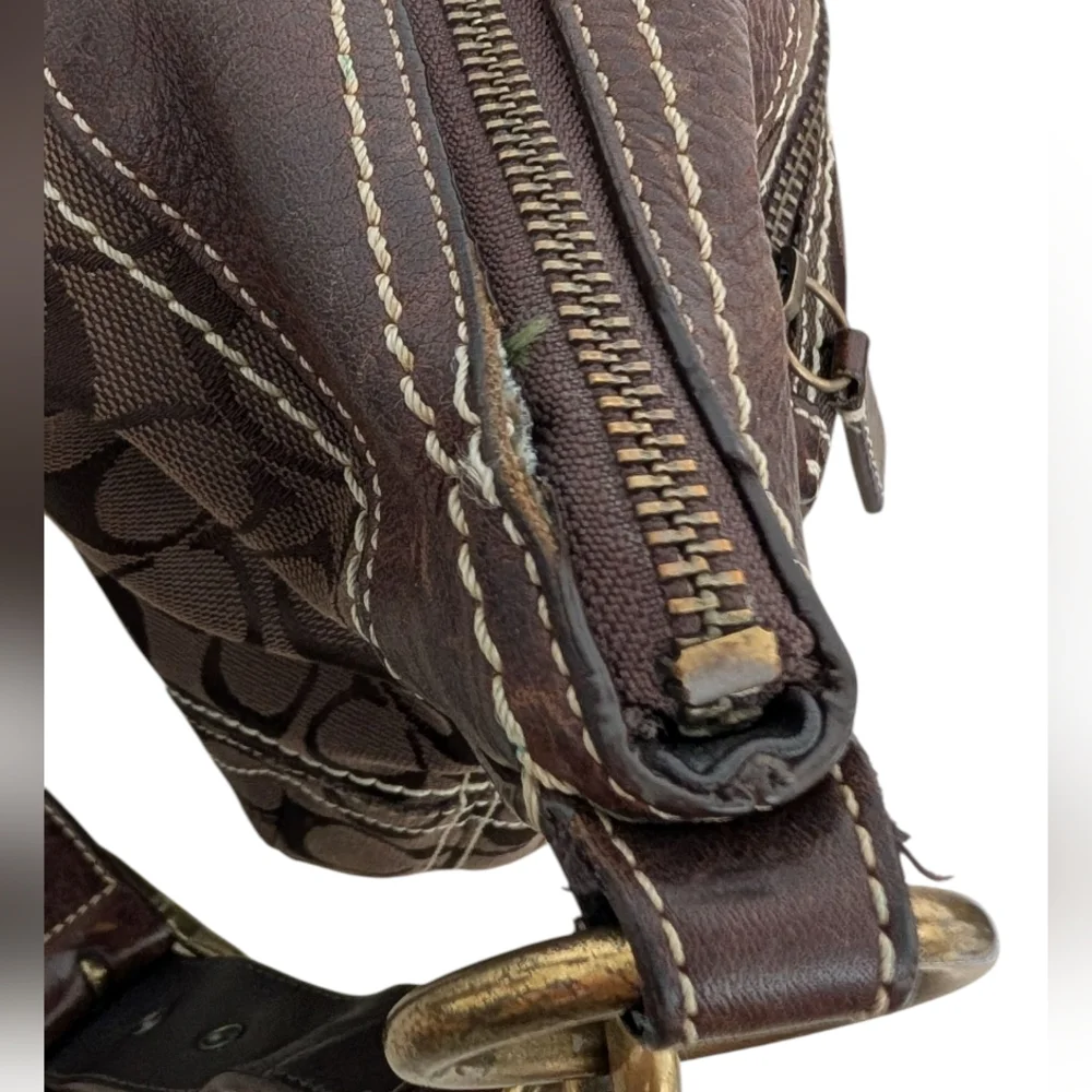 Vintage Y2K Coach Signature Legacy Convertible Crossbody‎ Bag 10403